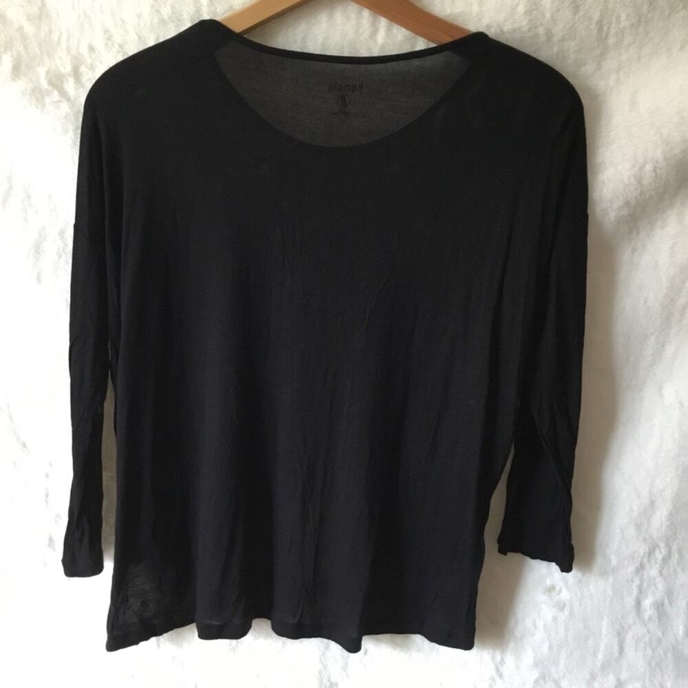 Kensie Black and White Abstract Print Top - Picture 8 of 16